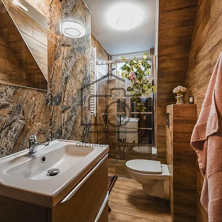 Balance & Δωμάτια σε οικογενειακή κατοικία *